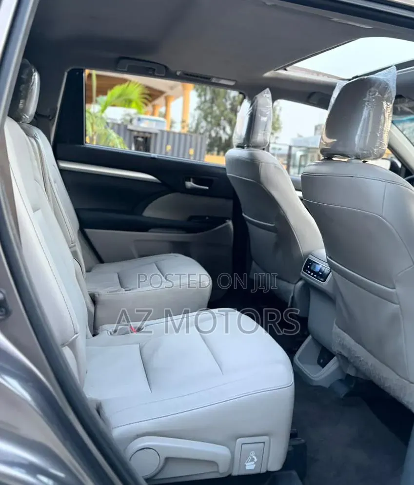 Toyota Highlander 2015 Gray