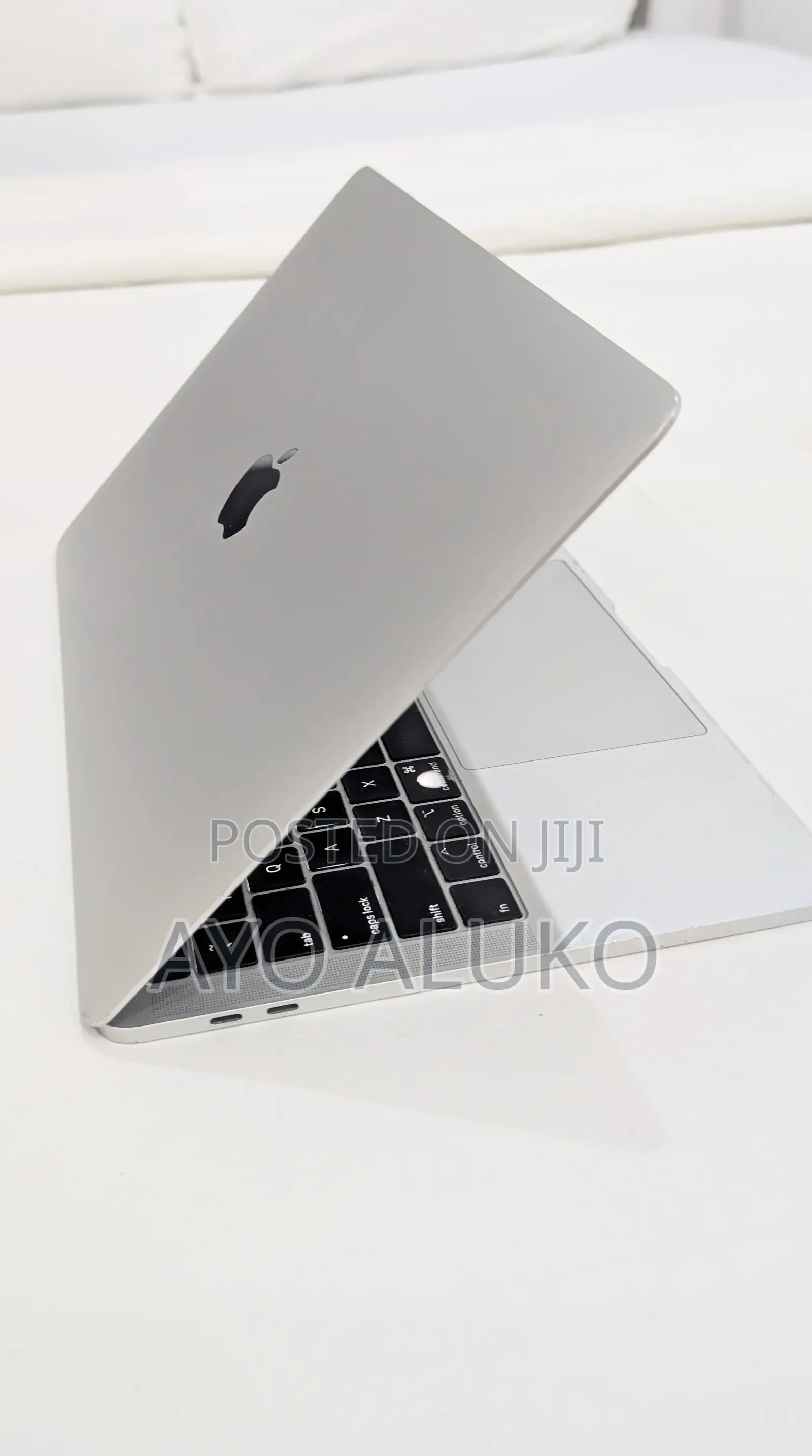 Laptop Apple MacBook 2018 16GB Intel Core Ultra 7 SSD 500GB