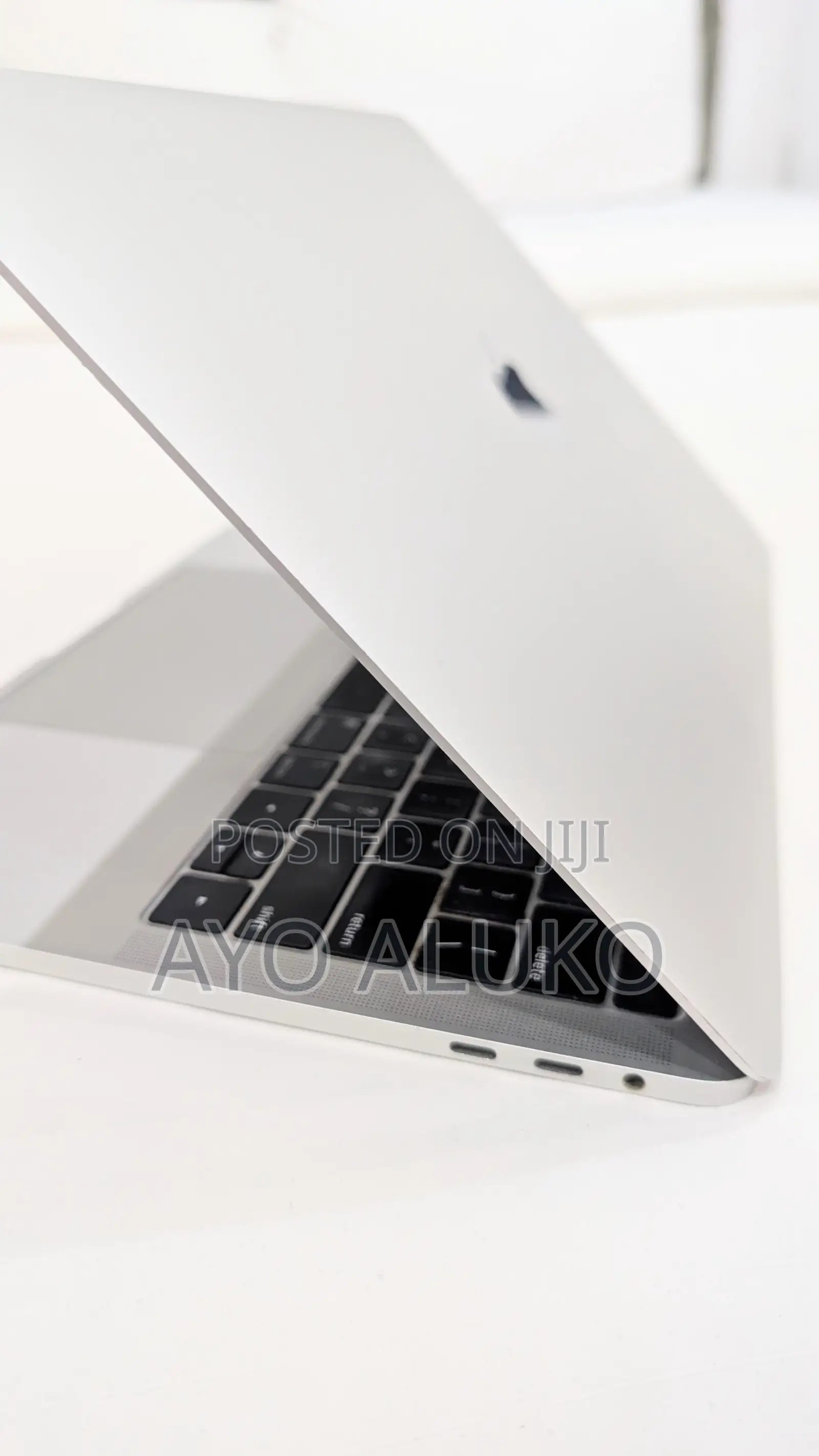 Laptop Apple MacBook 2018 16GB Intel Core Ultra 7 SSD 500GB