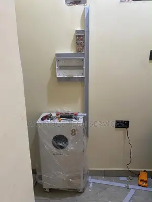 All in One Cola Solar 8000, 3.6kva Inverter With 8kwh Lithium Battery