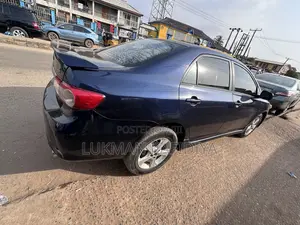 Toyota Corolla 2012 Blue