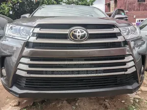 Toyota Highlander XLE 2019