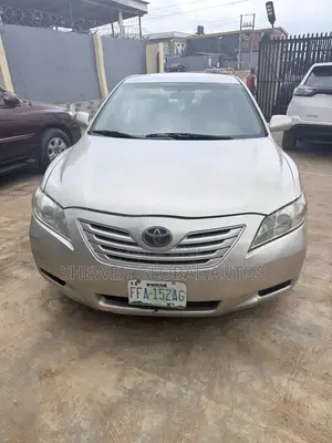 Toyota Camry 2008 Gold