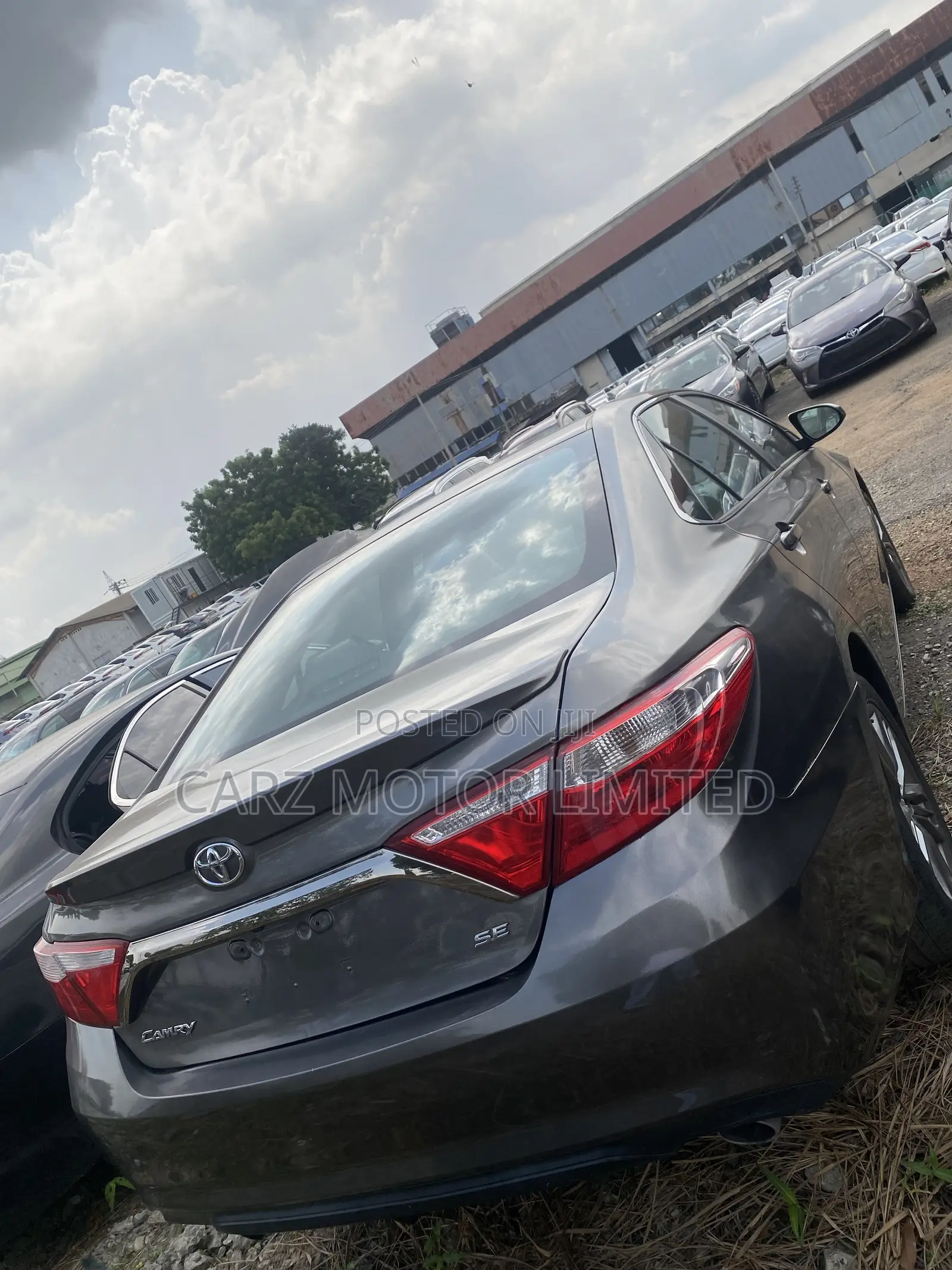 Toyota Camry 2016 Gray