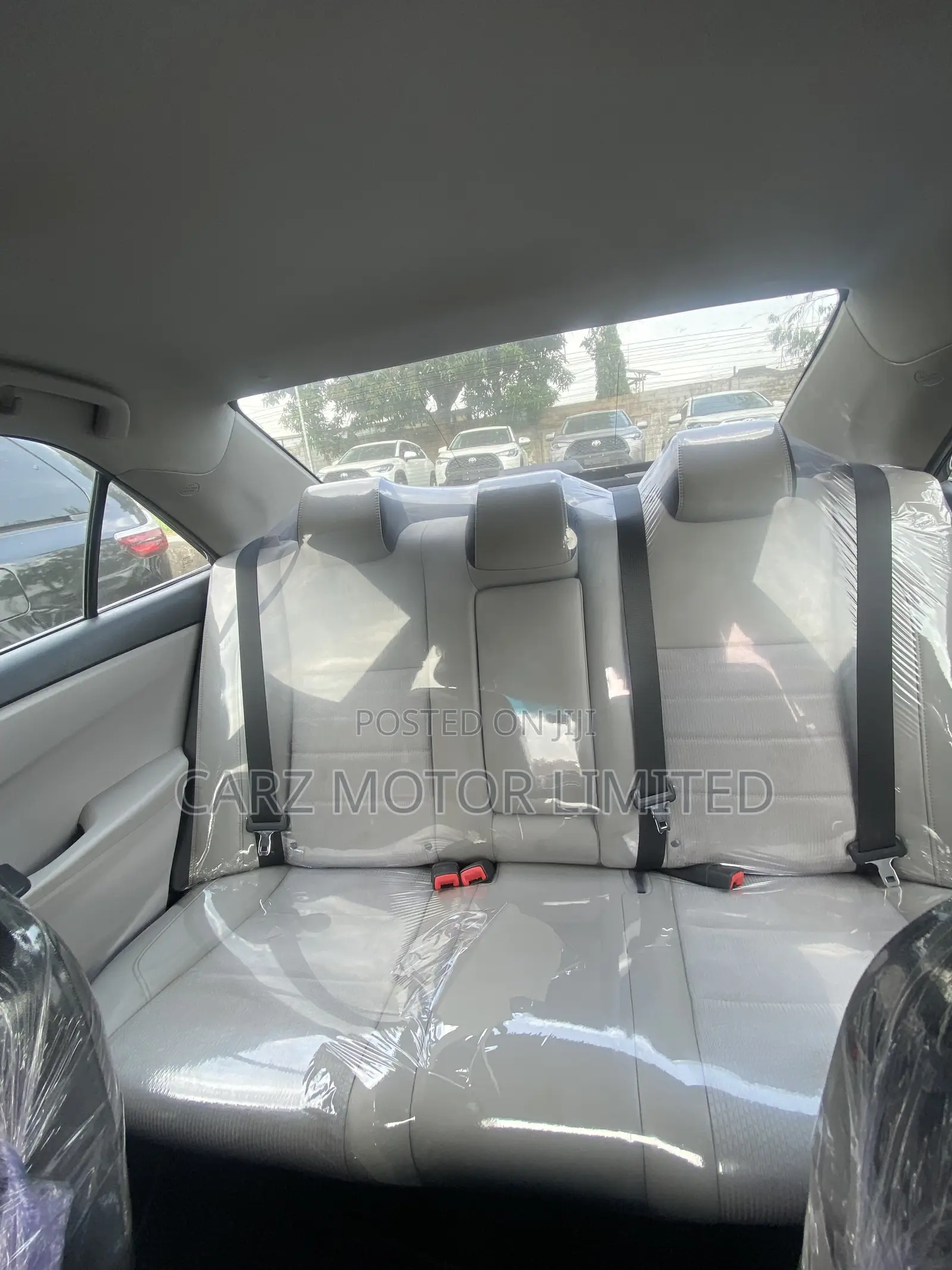 Toyota Camry 2016 Gray