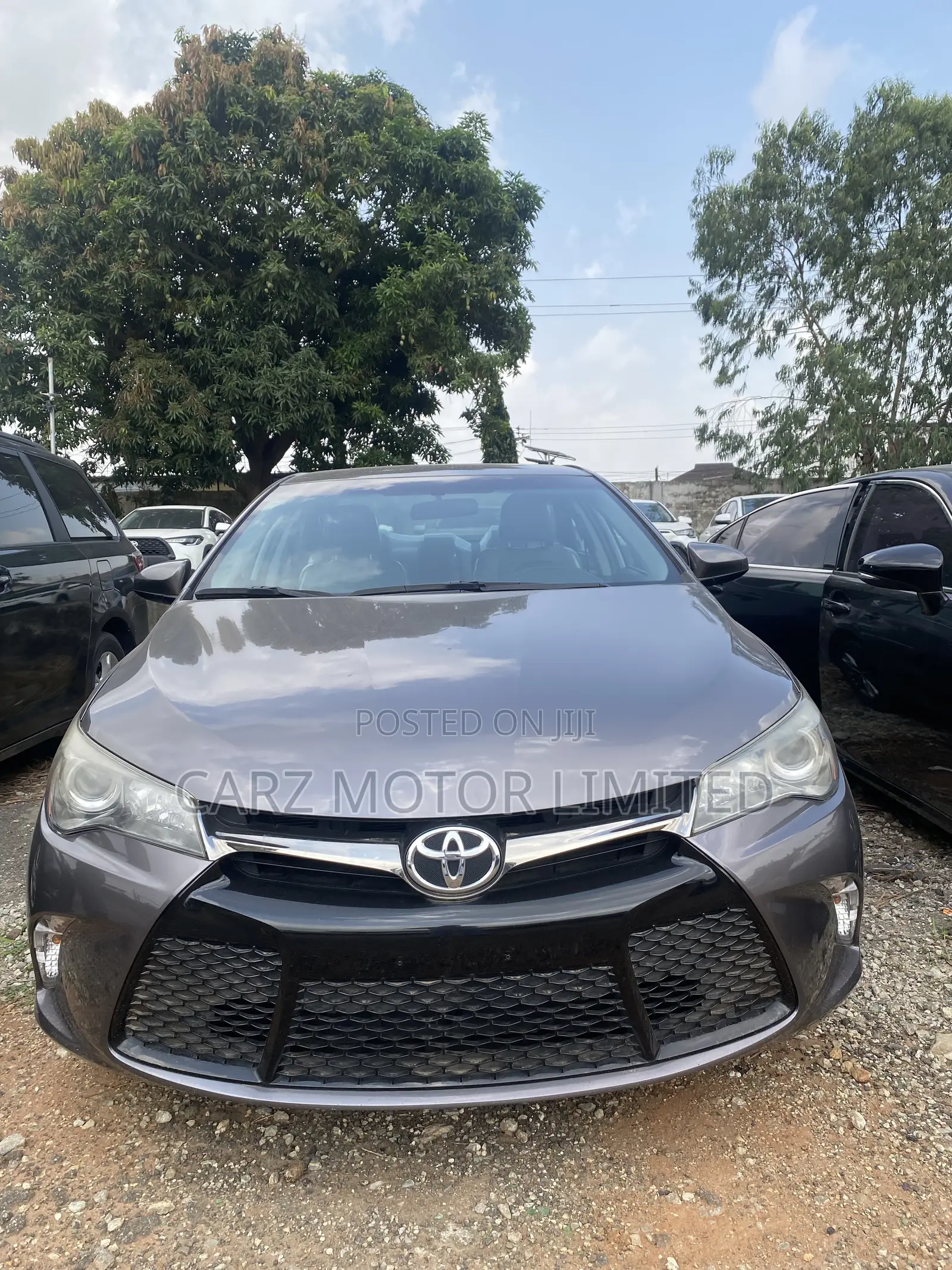 Toyota Camry 2016 Gray