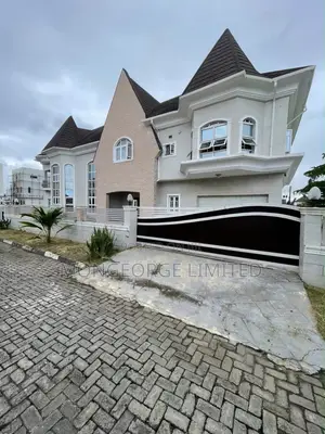 5bdrm Duplex in Lekki for sale