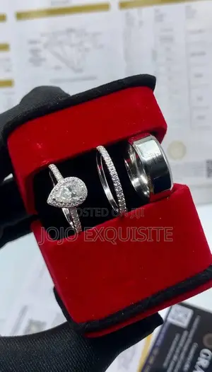 Wedding/Engagement Ring
