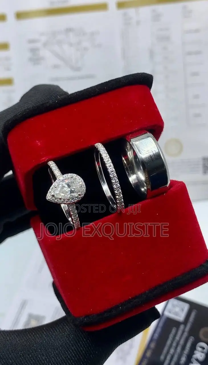Wedding/Engagement Ring