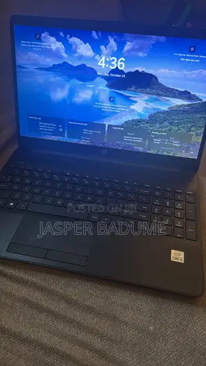 Laptop HP 15-dw1197nia 8GB Intel Core i5 SSHD+SSD 1T