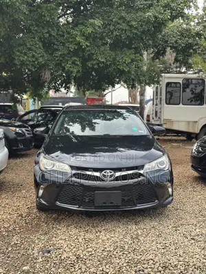 Toyota Camry SE 4dr Sedan (2.5L 4cyl 6A) 2016 Black