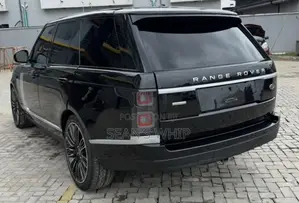 Land Rover Range Rover Vogue 2022 Black