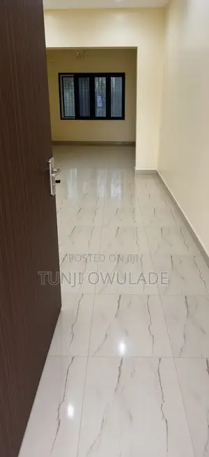 4bdrm Block of Flats in Life Camp for rent