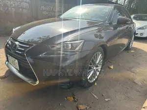 Lexus IS 300 AWD 2016 Black