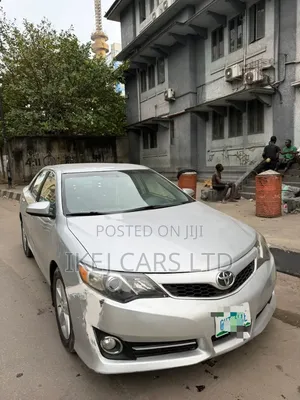 Toyota Camry 2013 Silver