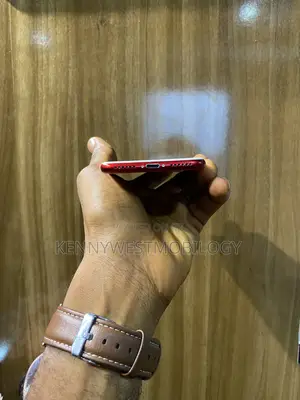 Apple iPhone 7 128 GB Red