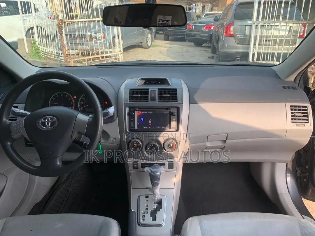 Toyota Corolla 2013 Gray