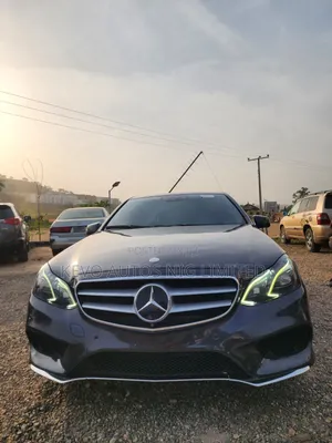 Mercedes-Benz E350 Base 4Matic Sedan AWD (3.5L 6cyl 7A) 2014 Gray
