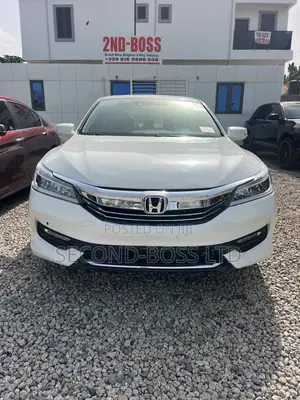 Honda Accord Touring 4dr Sedan FWD (3.5L 6cyl 6A) 2016 White