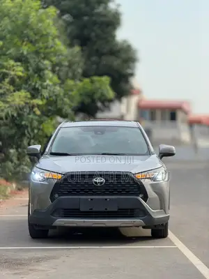 Toyota Corolla Cross 2025 Silver