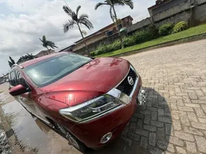 Nissan Pathfinder SL 4x4 2013 Red