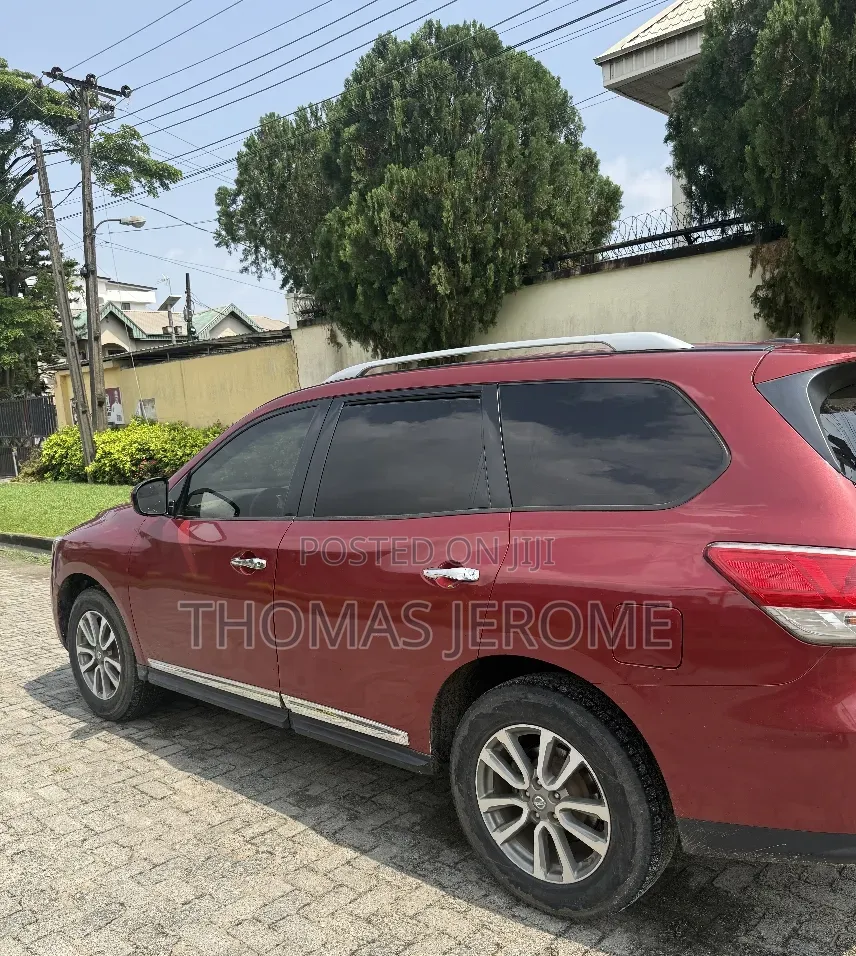 Nissan Pathfinder SL 4x4 2013 Red