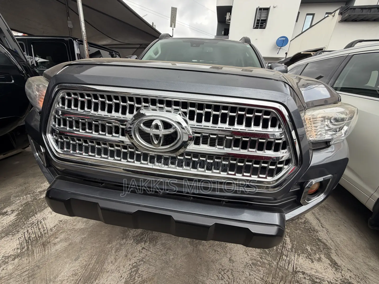 Toyota Tacoma 2024 Gray