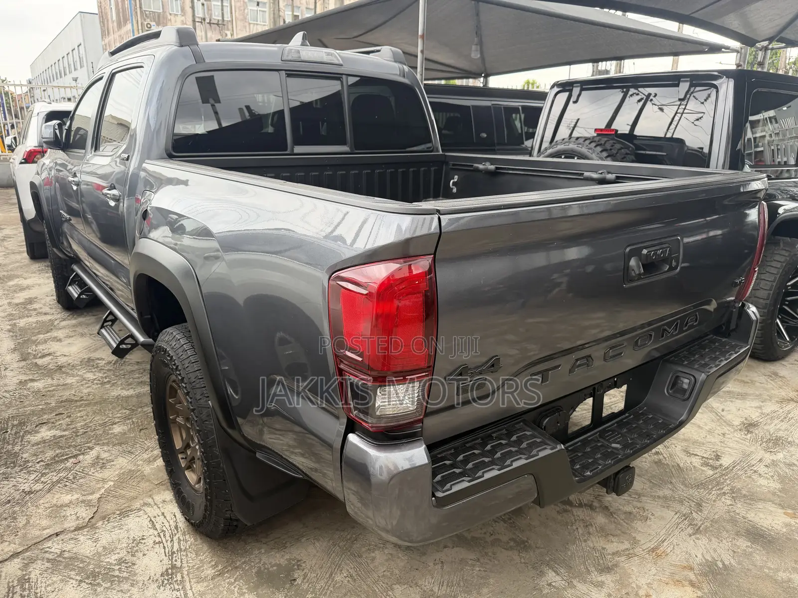 Toyota Tacoma 2024 Gray