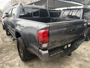 Toyota Tacoma 2024 Gray