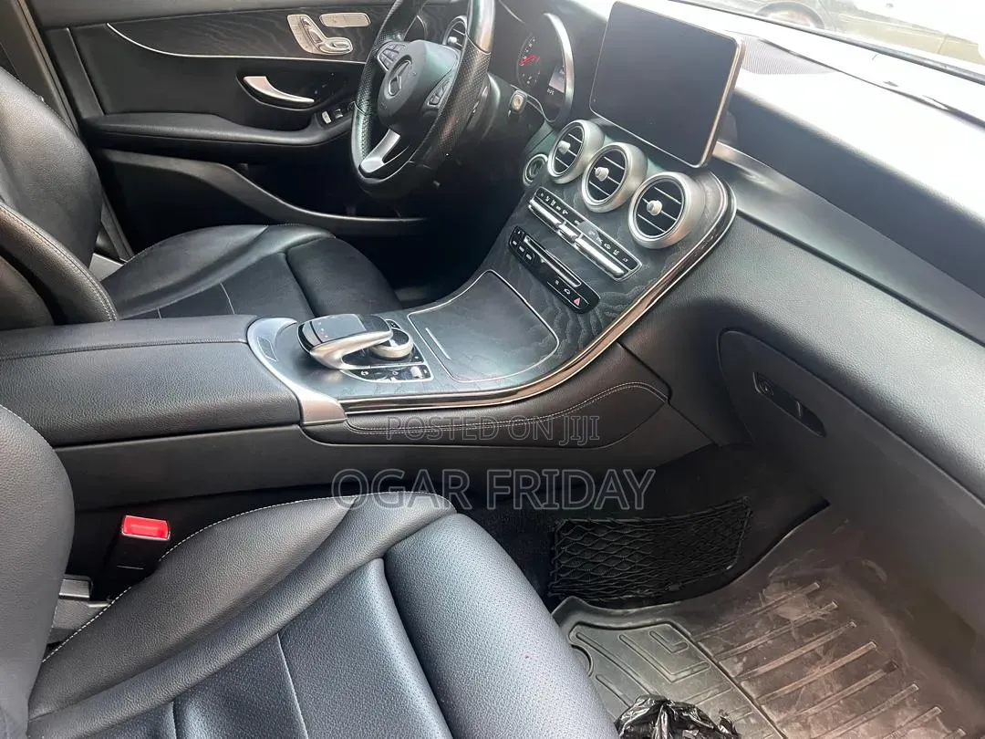 Mercedes-Benz GLC-Class 2018 Blue