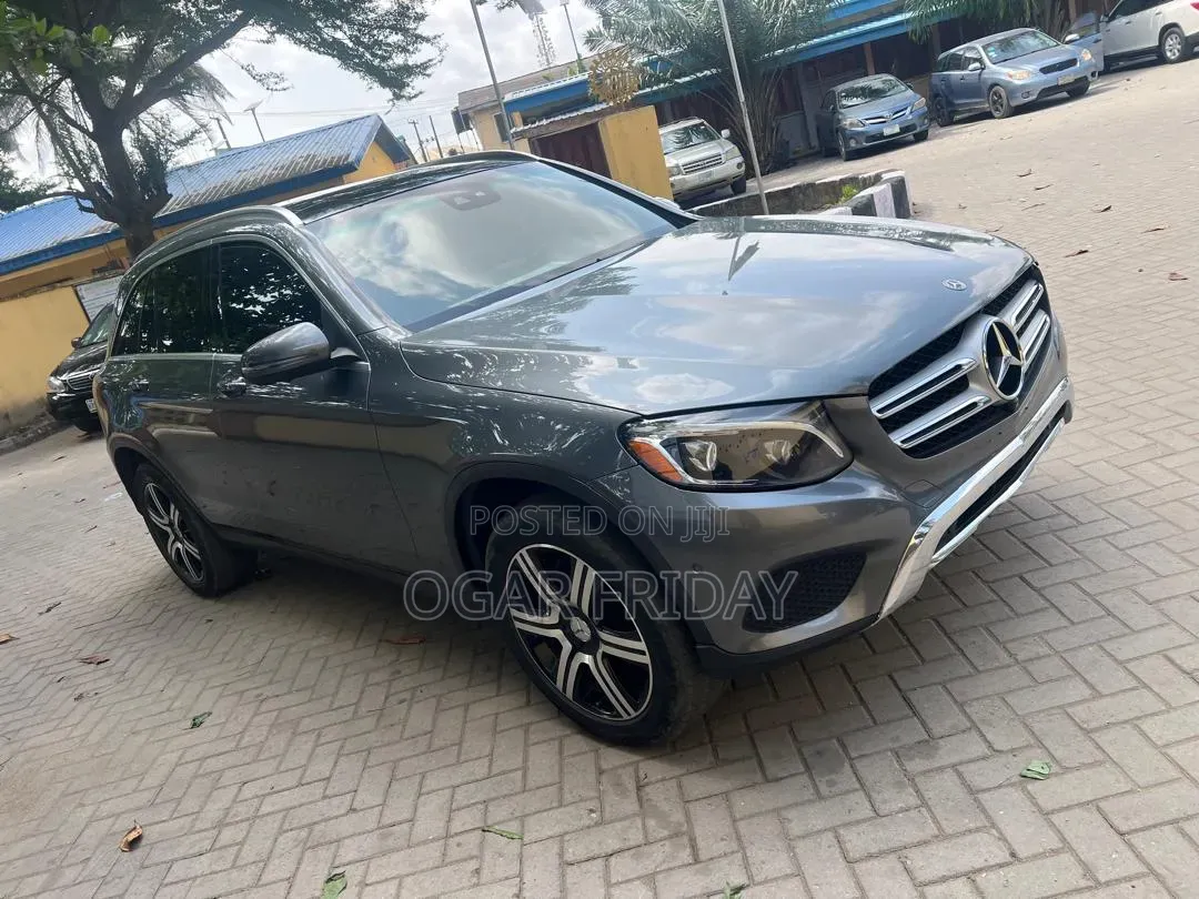 Mercedes-Benz GLC-Class 2018 Blue