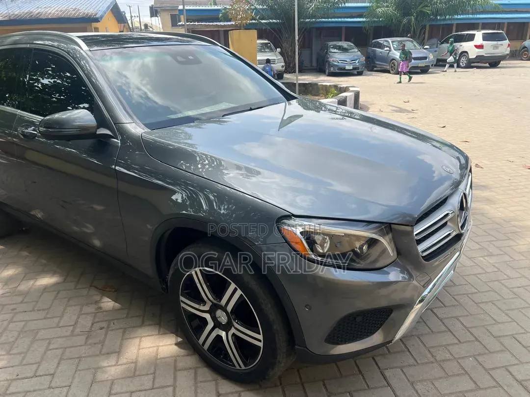 Mercedes-Benz GLC-Class 2018 Blue