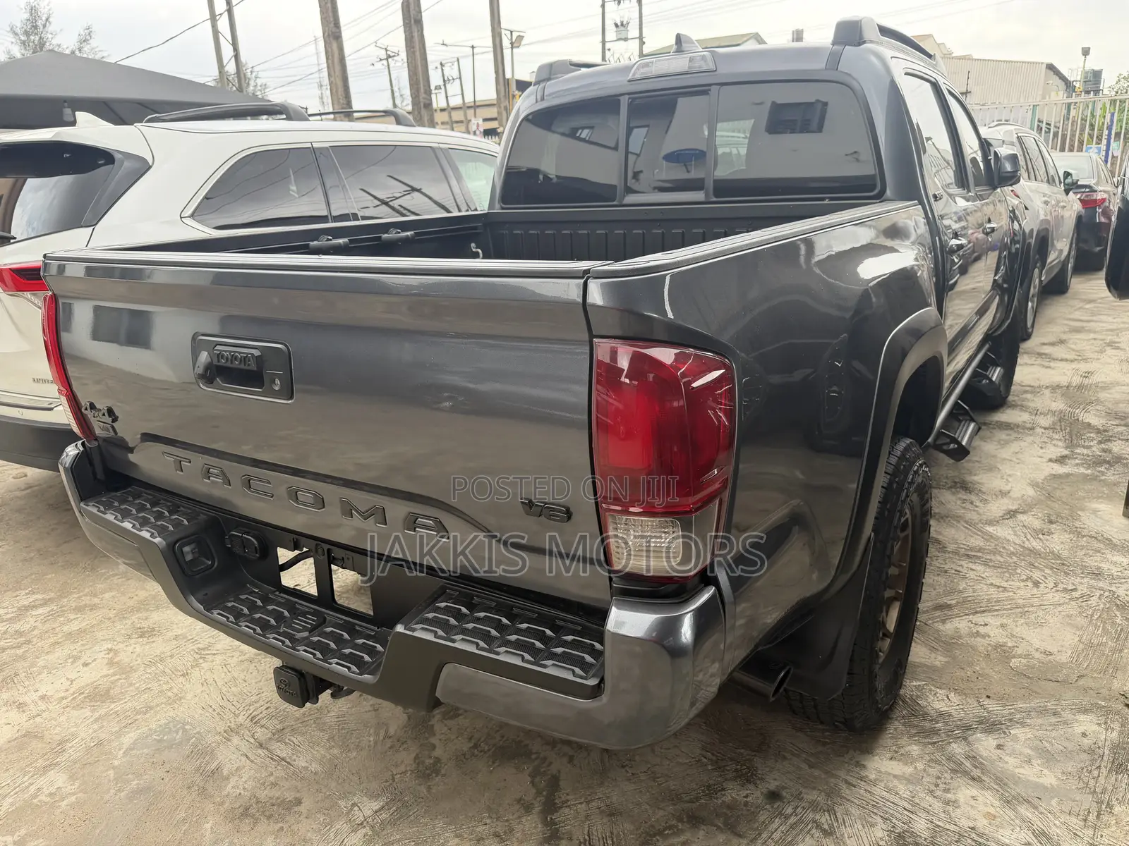 Toyota Tacoma 2024 Gray