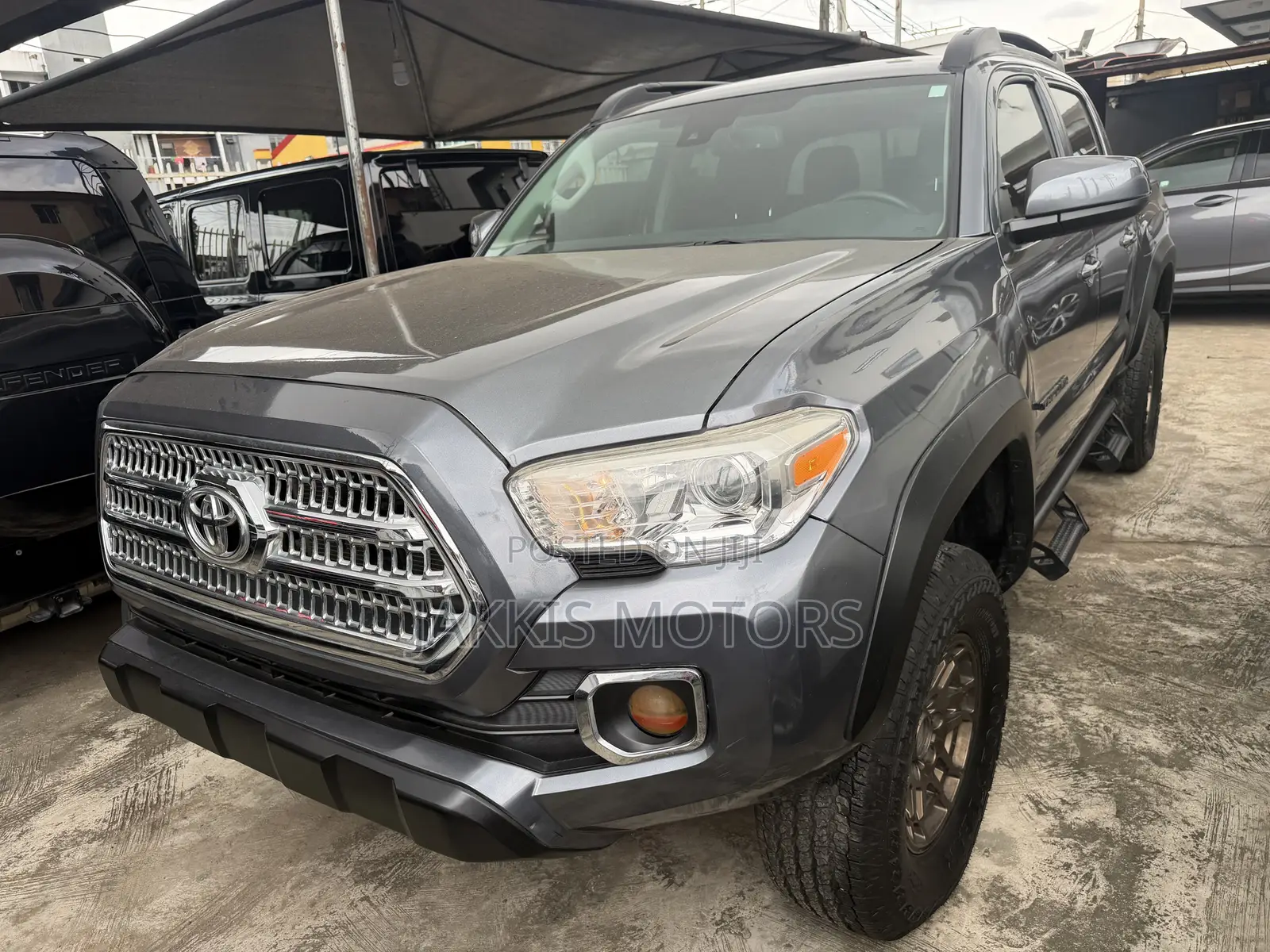 Toyota Tacoma 2024 Gray