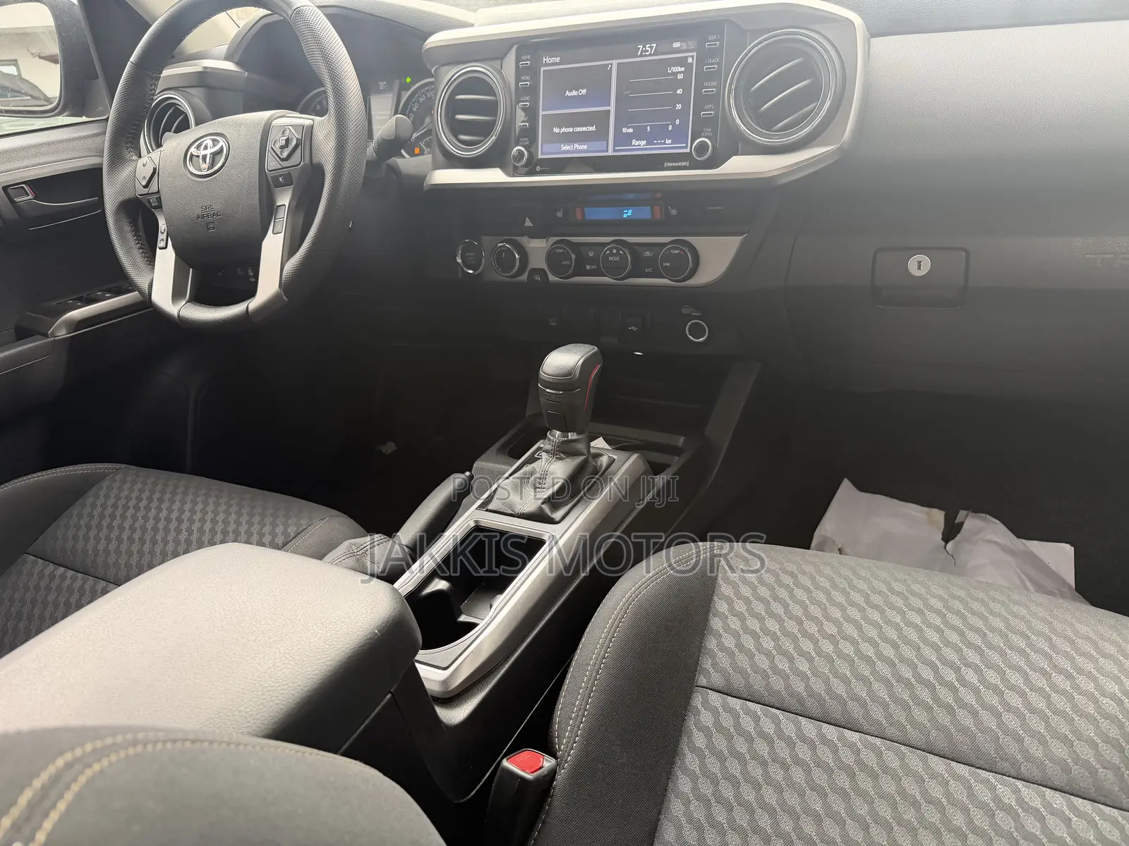 Toyota Tacoma 2024 Gray