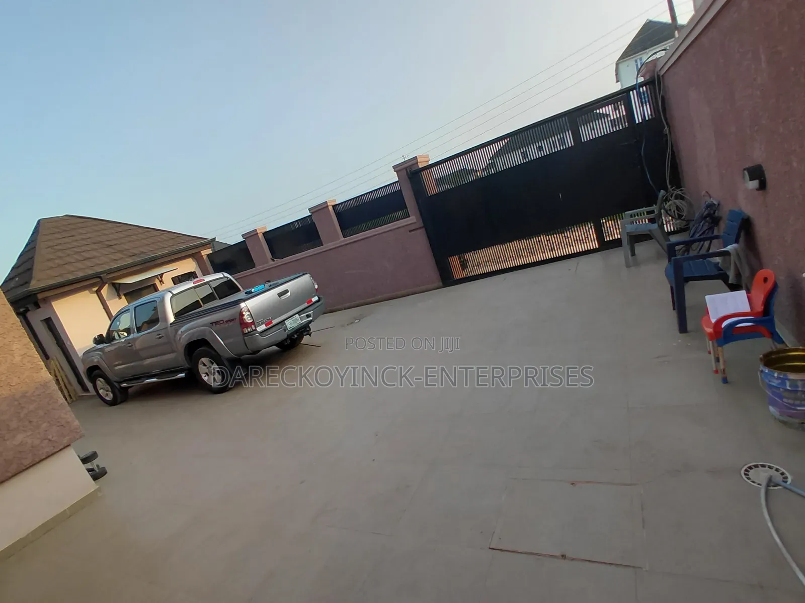 Five Bedrooms Duplex With a Room Self Contain
