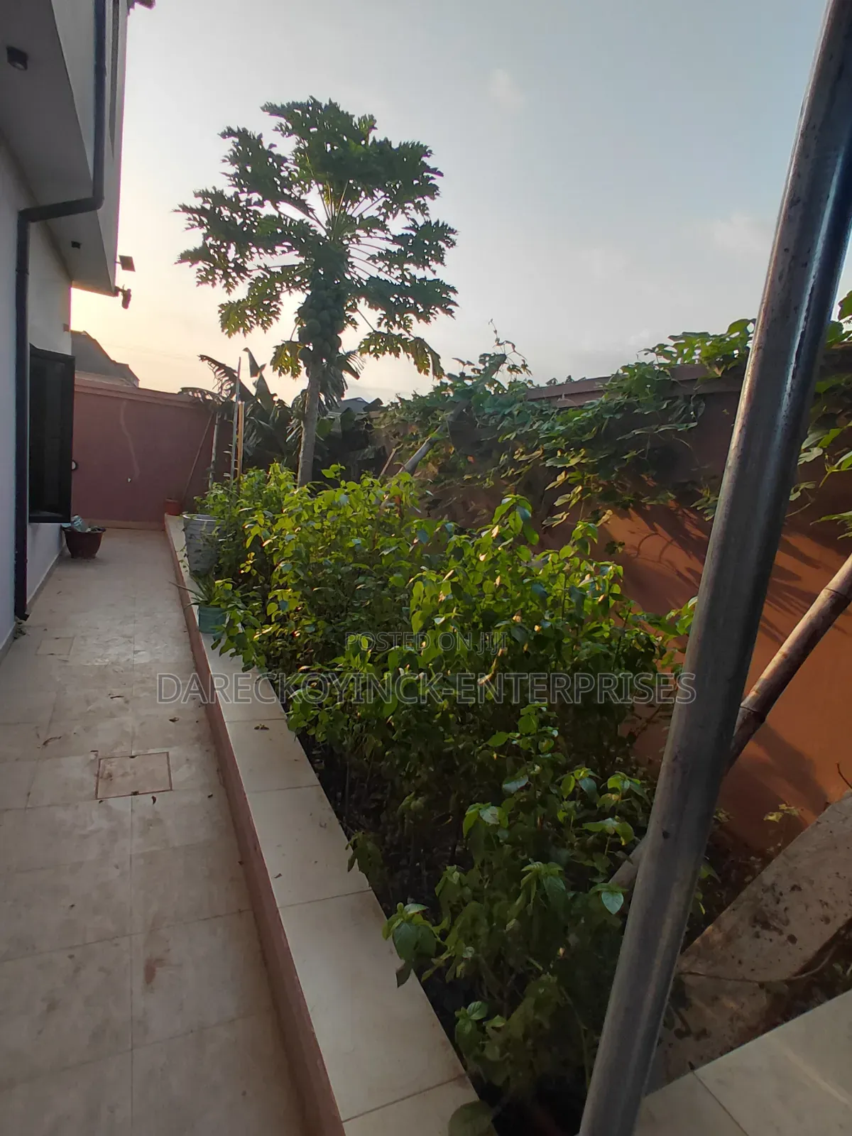 Five Bedrooms Duplex With a Room Self Contain