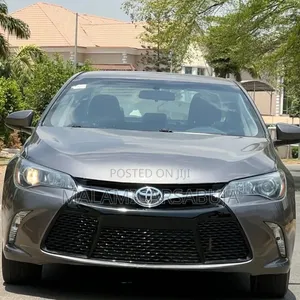 Toyota Camry LE 4dr Sedan (2.5L 4cyl 6A) 2017 Gray