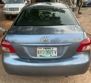 Toyota Yaris 1.0 VVT-i 2008 Gray
