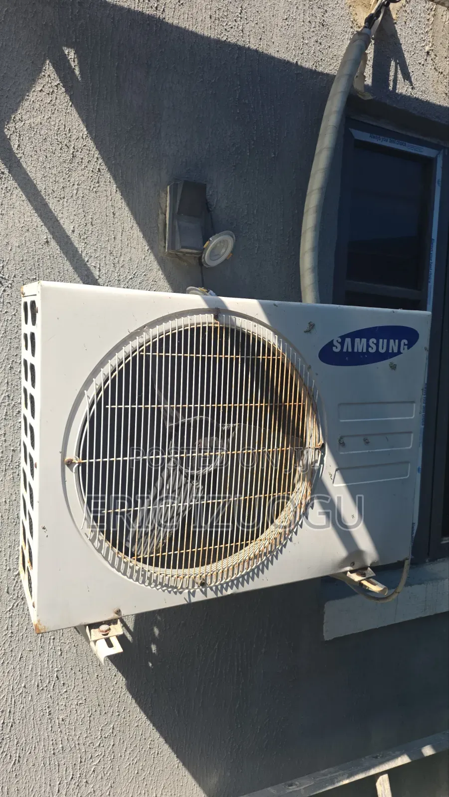 Neatly Used Air-Condition