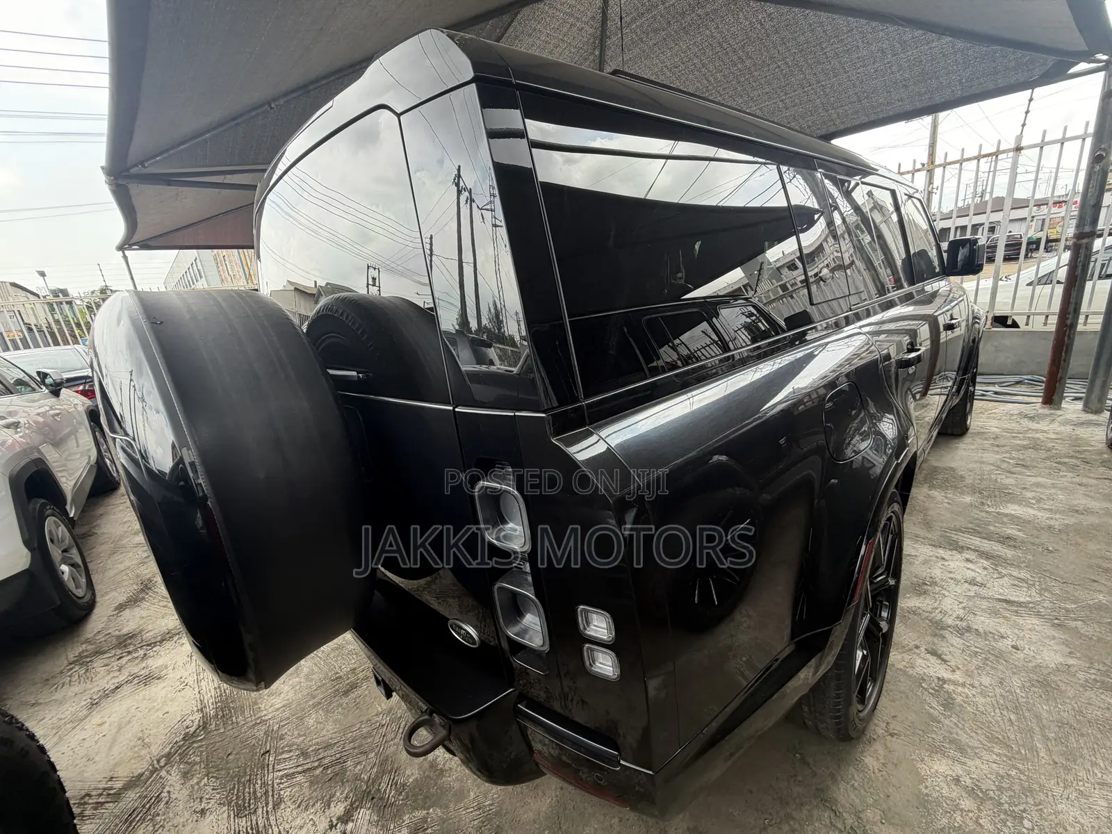Land Rover Defender 2023 Black
