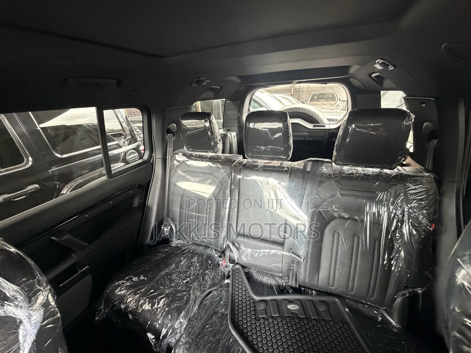 Land Rover Defender 2023 Black