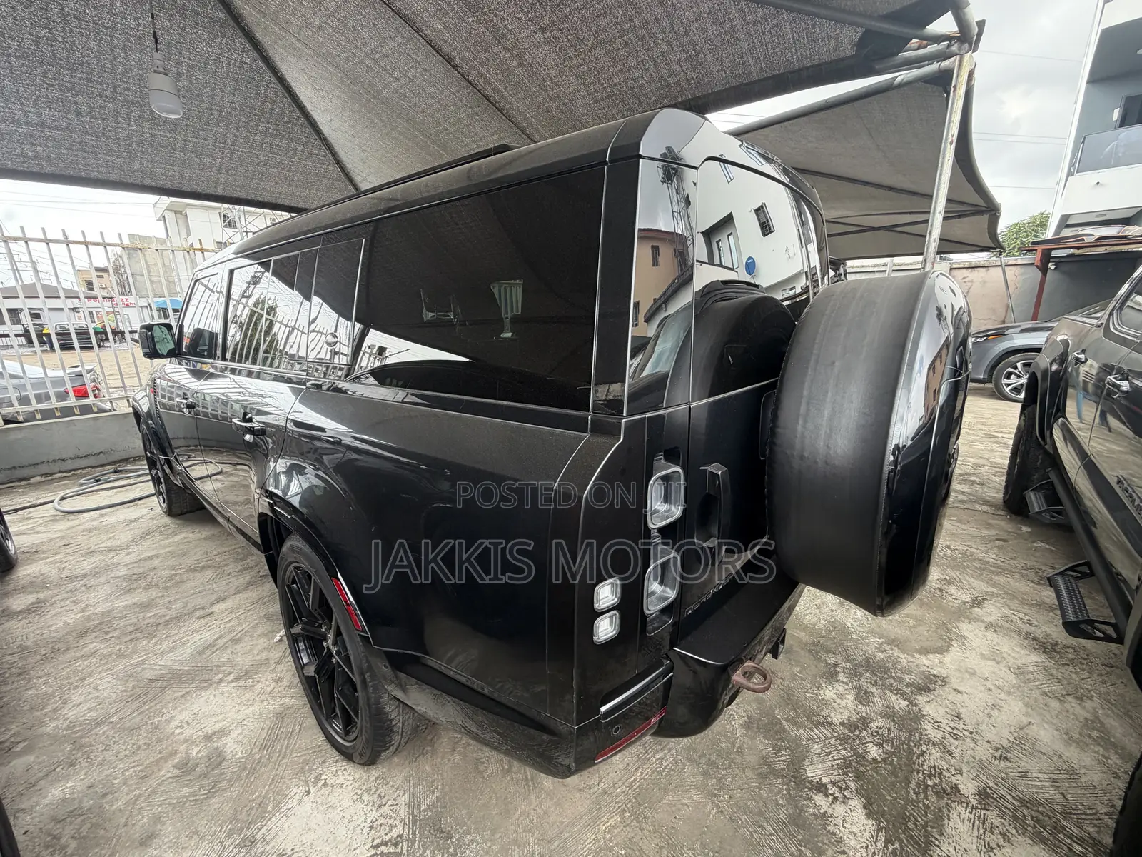 Land Rover Defender 2023 Black