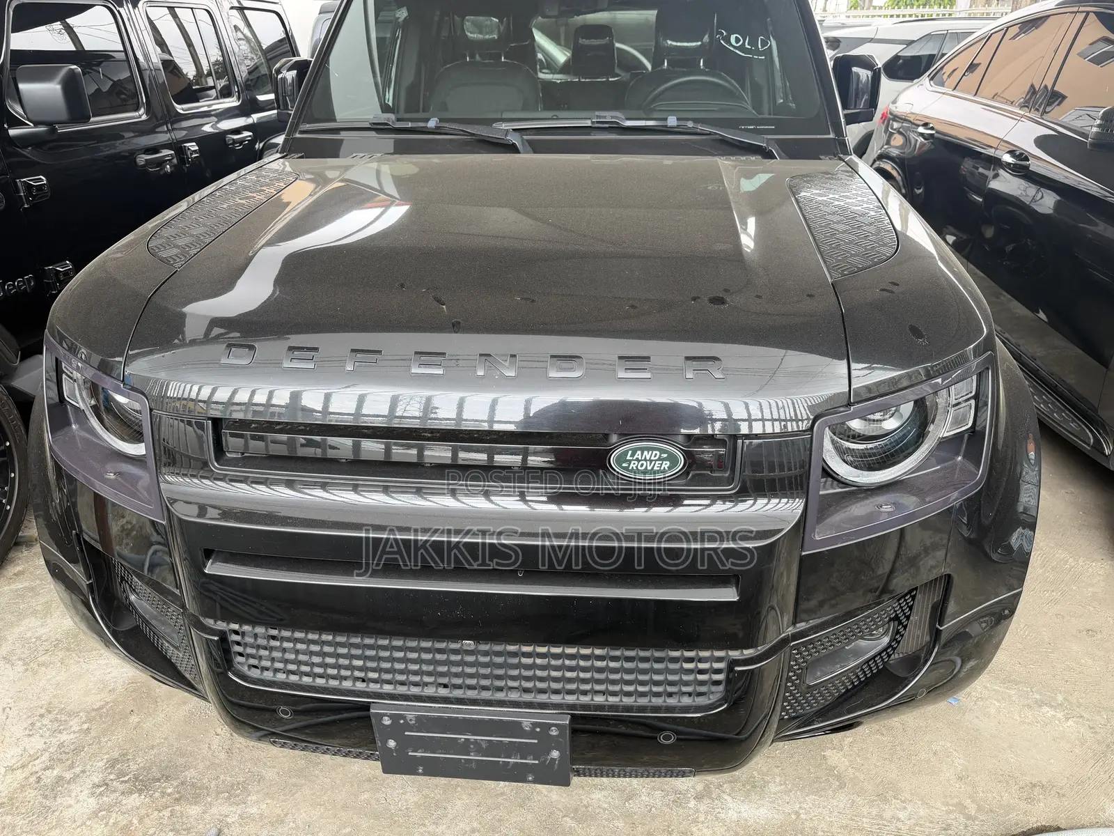 Land Rover Defender 2023 Black