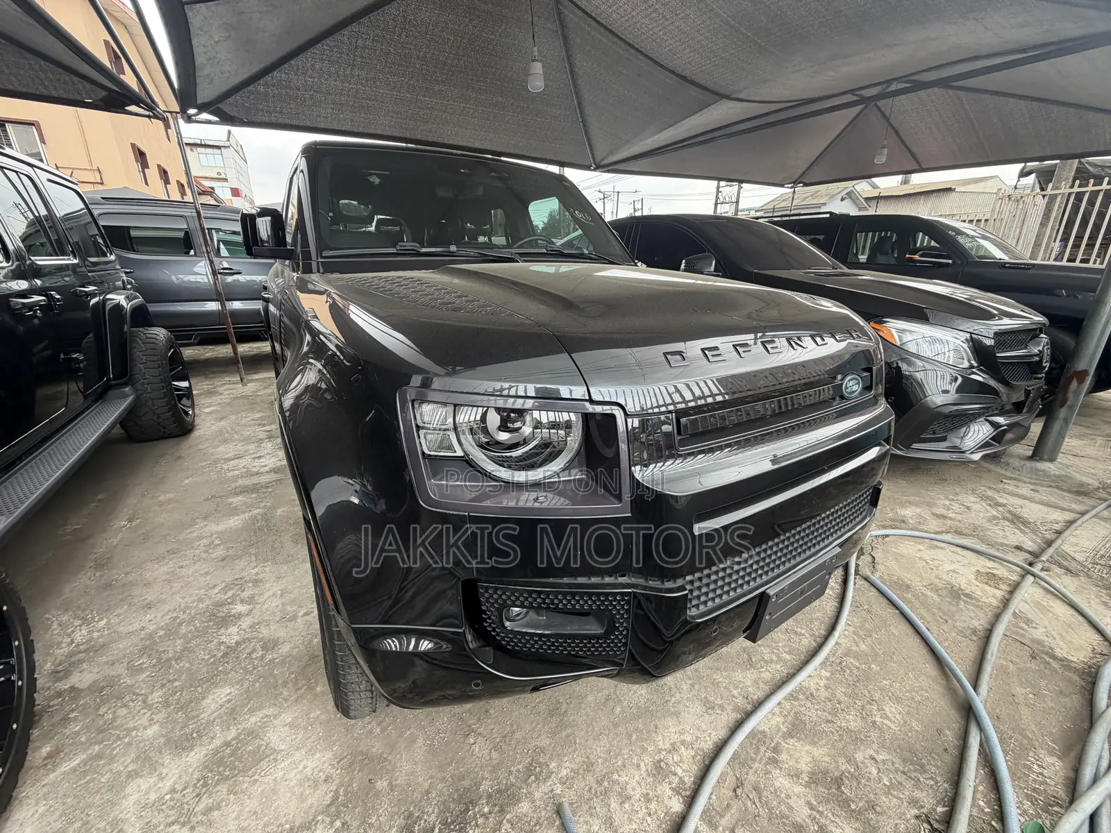 Land Rover Defender 2023 Black