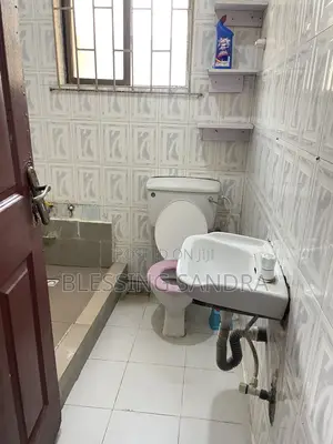 Roommate Needed in a Spacious One Room
