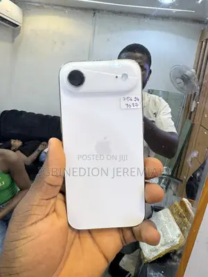 Apple iPhone Air 256 GB Gold