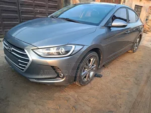 Hyundai Avante 2016 Gray