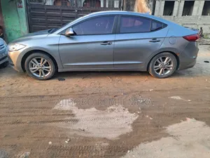 Hyundai Avante 2016 Gray