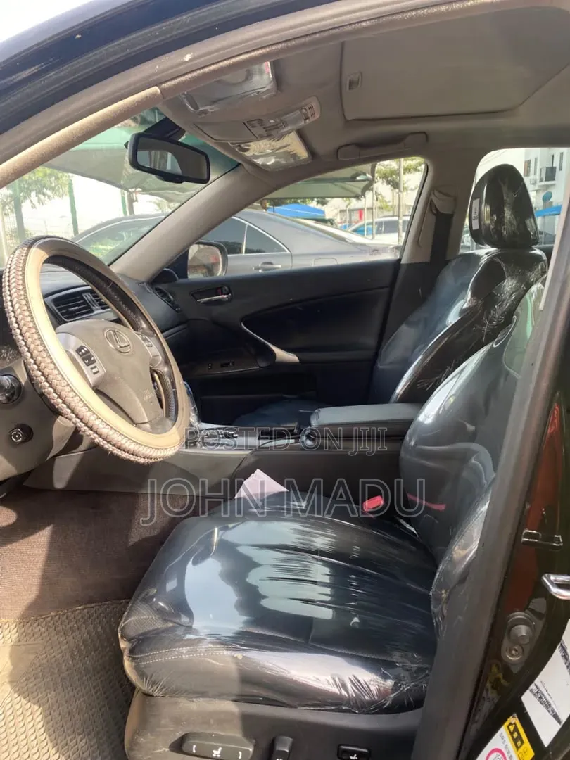 Lexus IS 2012 Black